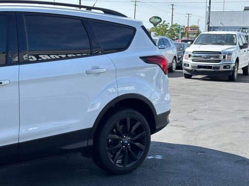 Used 2019 Ford Escape SE AWD/4WD image 7