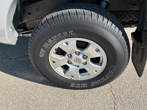 Used 2005 Toyota Tacoma PreRunner RWD image 9