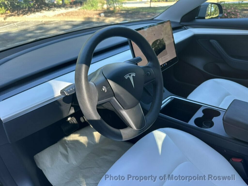 Used 2023 Tesla Model 3 Standard Range RWD image 8