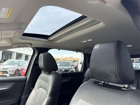 Used 2024 MAZDA CX-90 3.3 Turbo w/ Preferred Plus image 17