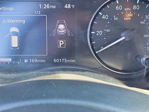 Certified 2023 Nissan Kicks SR image 25