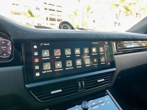 Used 2023 Porsche Cayenne Turbo GT image 73