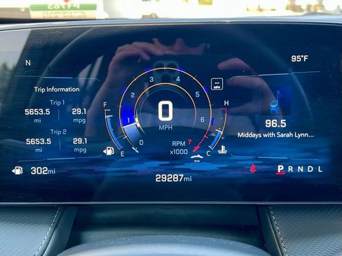 Used 2025 Chevrolet Equinox LT w/ Convenience Package II image 25