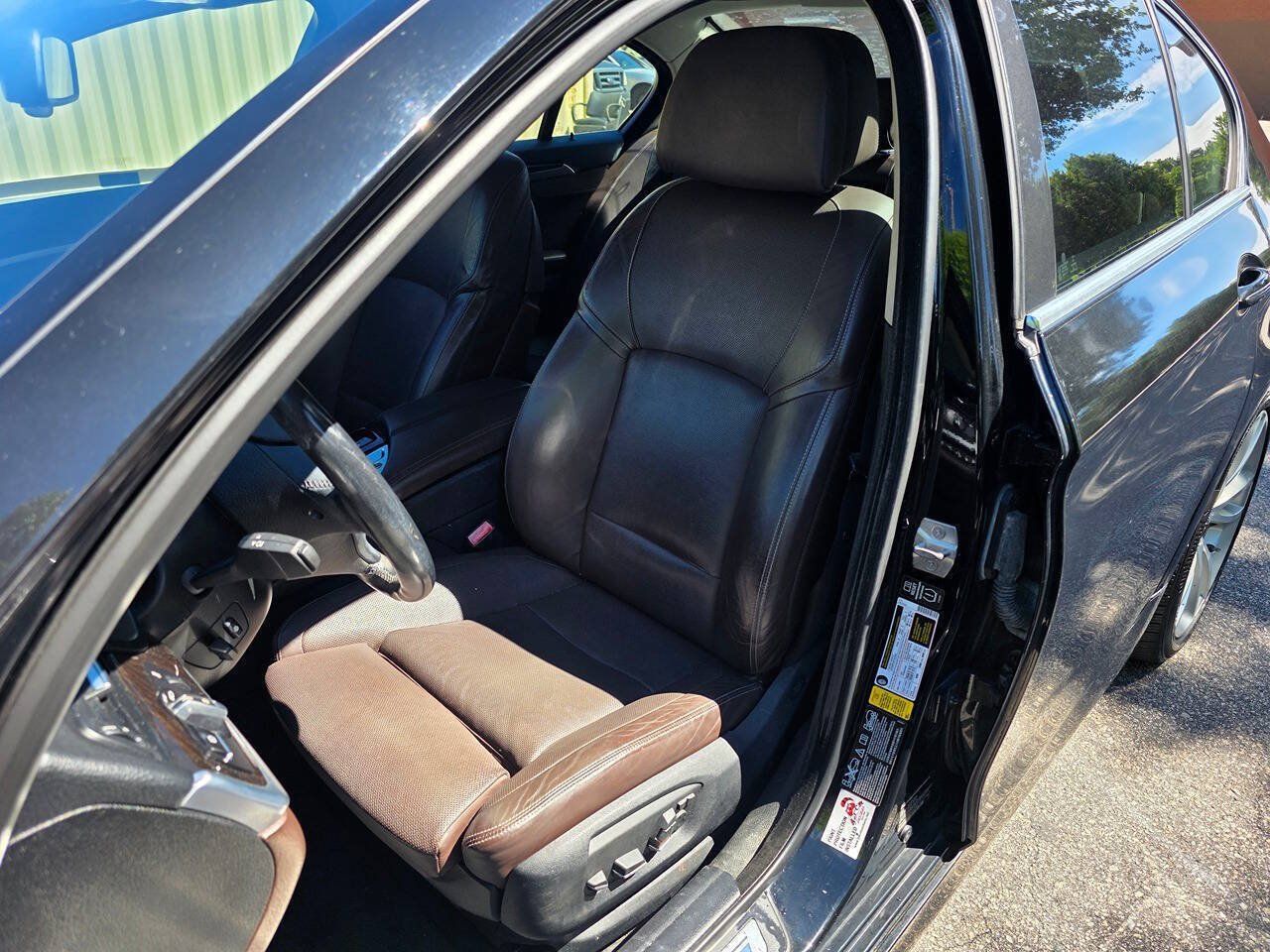 Used 2015 BMW 535i xDrive Sedan AWD/4WD image 14