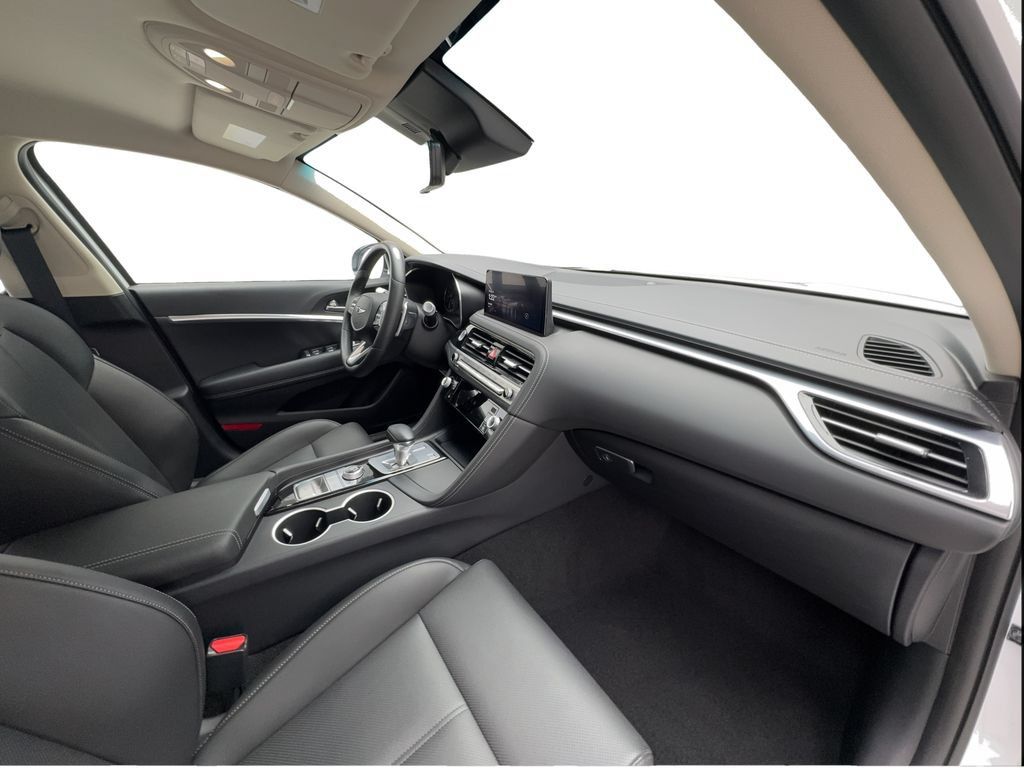 Used 2026 Genesis G70 2.5T RWD image 32