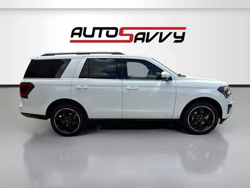 Used 2024 Ford Expedition Limited RWD image 8