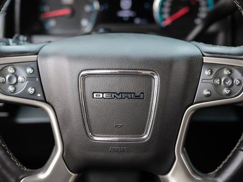 Used 2017 GMC Yukon XL Denali w/ Open Road Package AWD/4WD image 33