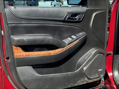 Used 2019 Chevrolet Tahoe Premier AWD/4WD image 19