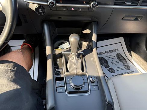 Used 2020 MAZDA MAZDA3 Sedan w/ Select Package image 19