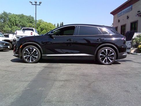 Used 2023 VinFast VF 8 Plus AWD/4WD image 3