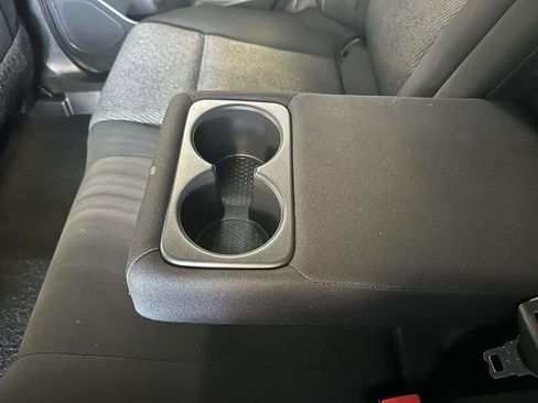 Used 2024 Nissan Rogue SV AWD/4WD image 14