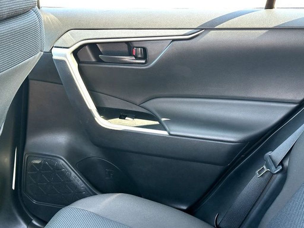 Used 2025 Toyota RAV4 LE FWD image 19