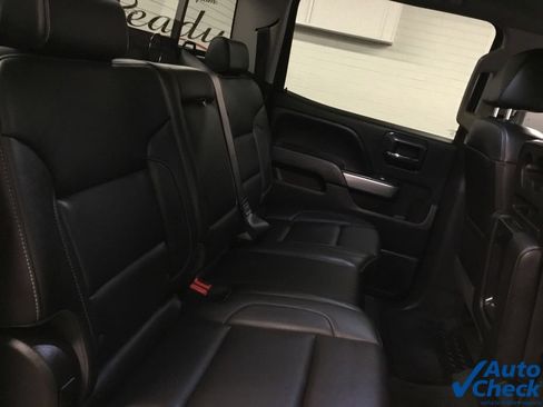 Used 2018 Chevrolet Silverado 1500 LTZ Z71 w/ LTZ Plus Package AWD/4WD image 37