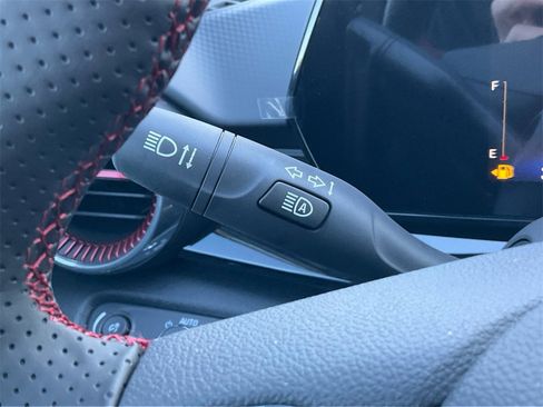 New 2026 Chevrolet Trax RS w/ Driver Confidence Package image 24