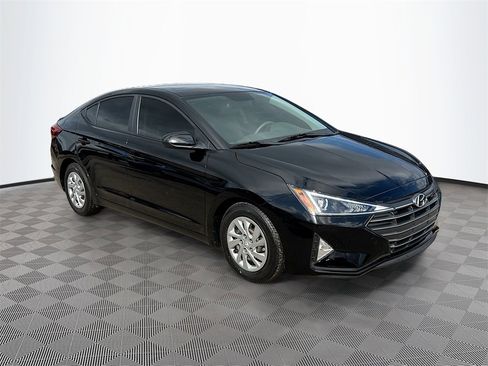 Used 2019 Hyundai Elantra SE image 4