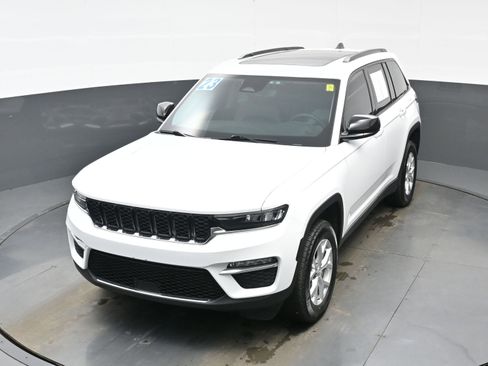 Used 2023 Jeep Grand Cherokee Limited image 33