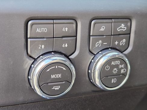 New 2026 GMC Sierra 2500 AT4 image 23