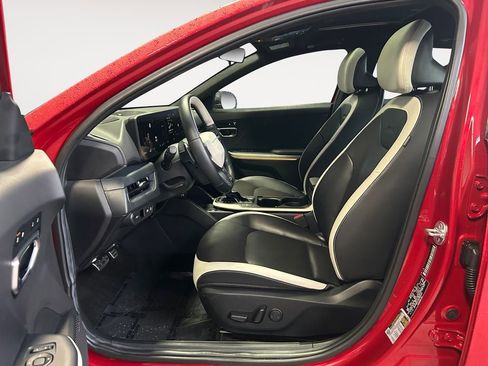 Used 2025 Kia K4 GT-Line Turbo image 15