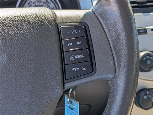 Used 2009 Ford Focus SEL FWD image 12