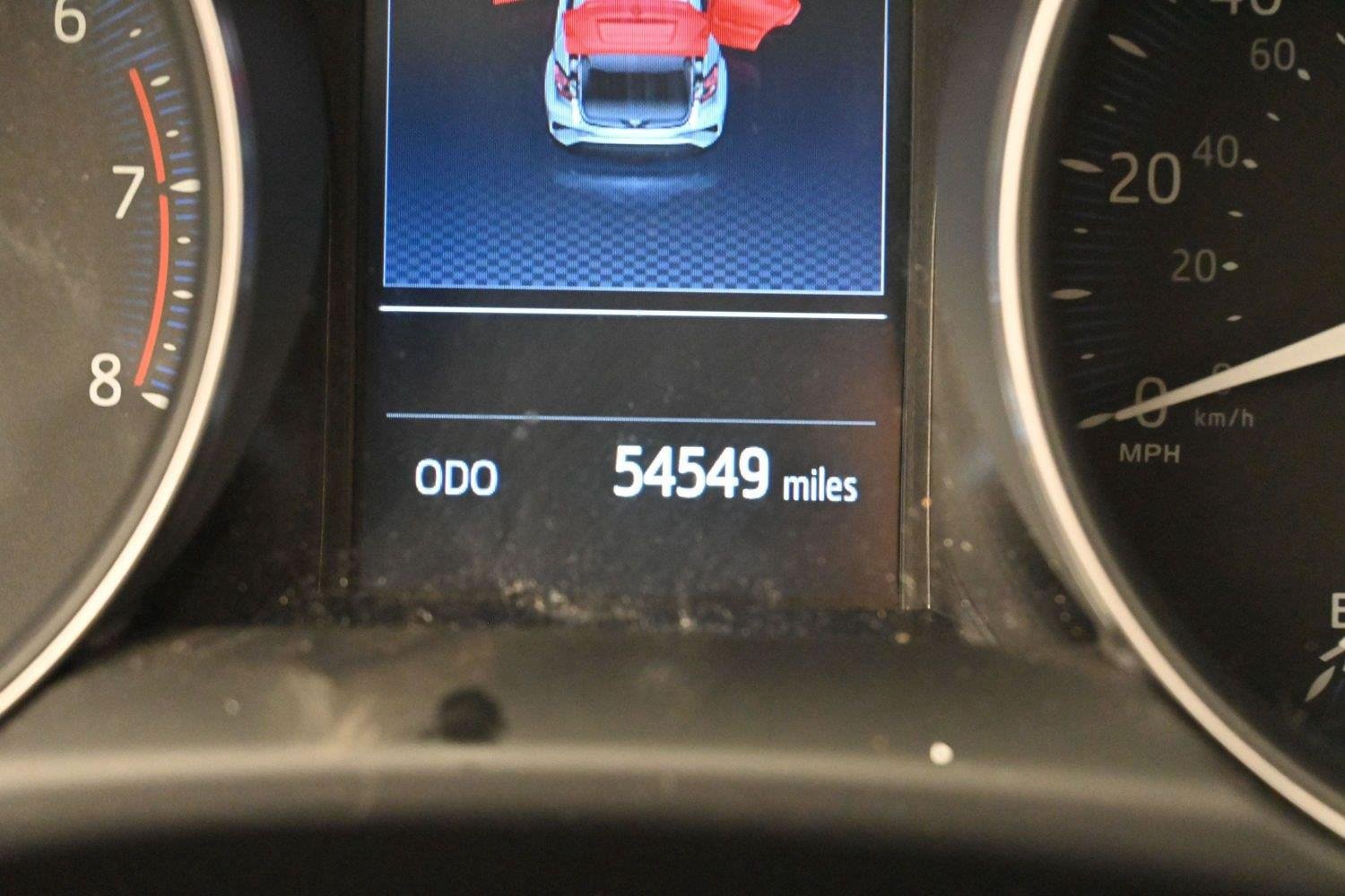 Used 2022 Toyota C-HR XLE FWD image 18