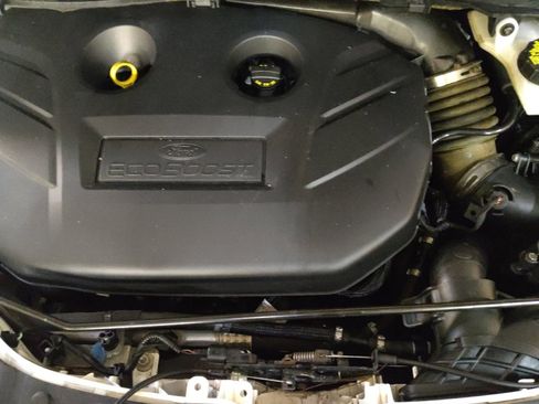 Used 2019 Ford Escape Titanium image 30