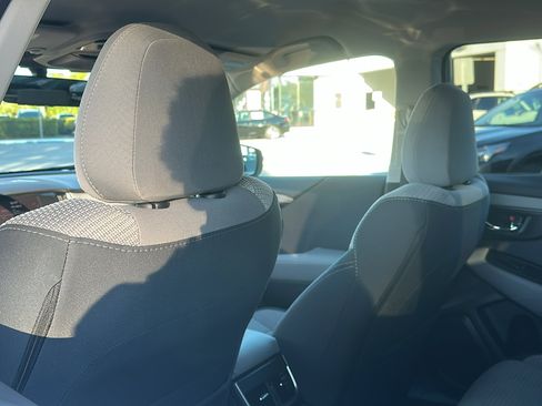 Certified 2025 Subaru Outback Premium w/ Popular Package #1A image 18