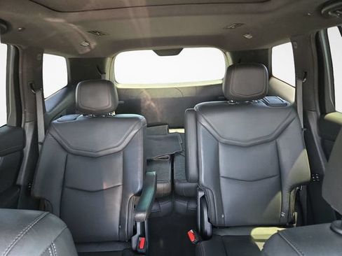 Used 2020 Cadillac XT6 Premium Luxury AWD/4WD image 34