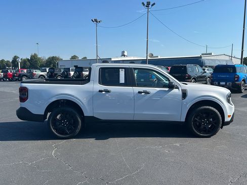New 2025 Ford Maverick XLT w/ XLT Luxury Package AWD/4WD image 2