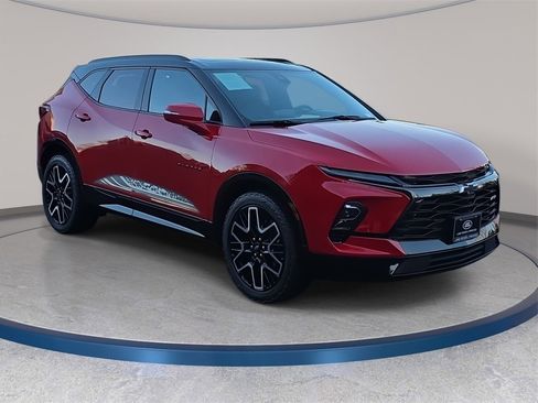 Used 2023 Chevrolet Blazer RS w/ Driver Confidence II Package image 4