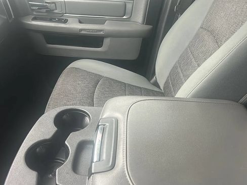 Used 2018 RAM 1500 Big Horn RWD image 13