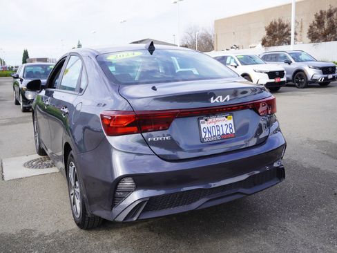 Used 2024 Kia Forte LXS image 8