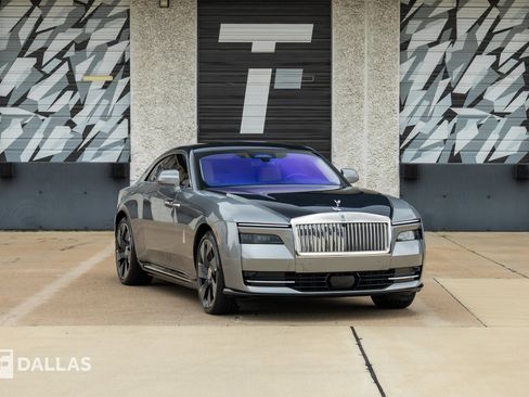 Used 2024 Rolls-Royce Spectre w/ Spectre Launch Package AWD/4WD image 1