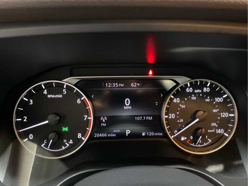 Used 2023 Nissan Rogue SV w/ SV Premium B Package image 16