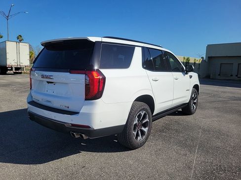 Used 2025 GMC Yukon AT4 Ultimate image 6