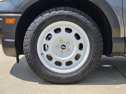 Used 2024 Ford Bronco Sport Heritage w/ Heritage Convenience Package AWD/4WD image 11