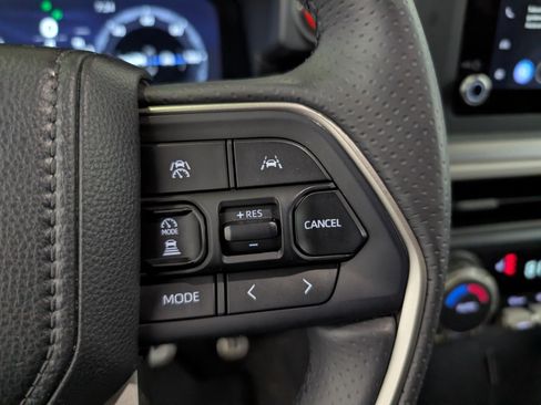 Used 2025 Toyota 4Runner TRD Sport image 17