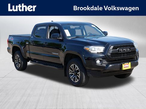 Used 2016 Toyota Tacoma SR5 AWD/4WD image 1