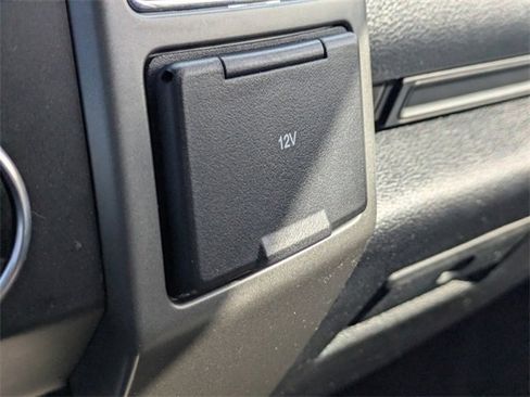 Used 2021 Ford Expedition XLT image 24