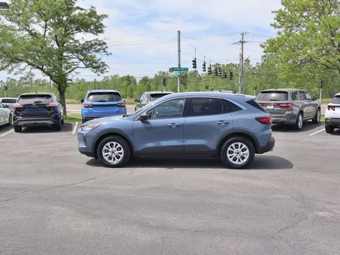 Used 2023 Ford Escape Active AWD/4WD image 2