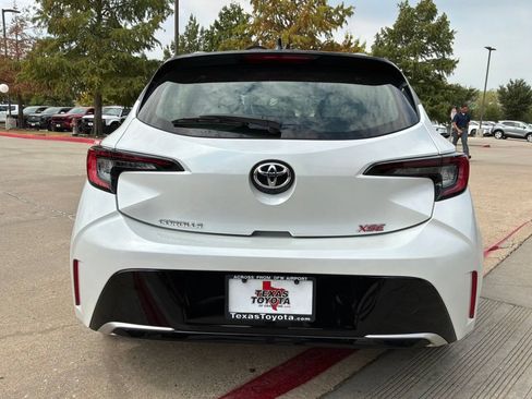 Used 2023 Toyota Corolla XSE FWD image 7