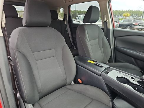 Used 2025 Nissan Rogue S image 13