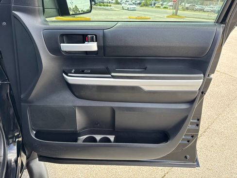 Used 2020 Toyota Tundra SR5 w/ SR5 Upgrade Package RWD image 18