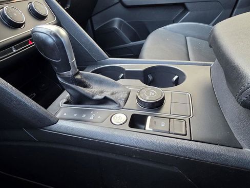 Used 2018 Volkswagen Atlas SE AWD/4WD image 22