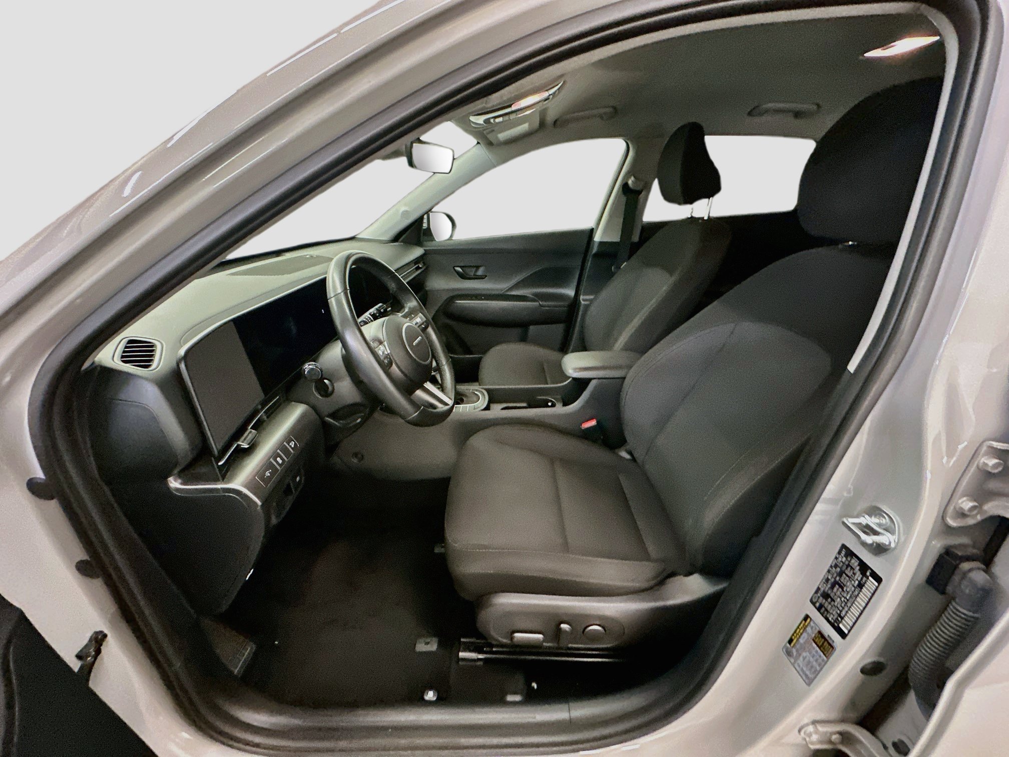 Used 2025 Hyundai Kona SEL AWD/4WD image 13