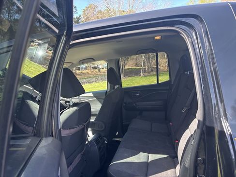 Used 2019 Honda Ridgeline Sport image 9