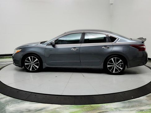 Used 2018 Nissan Altima 2.5 S w/ S Convenience Package image 8
