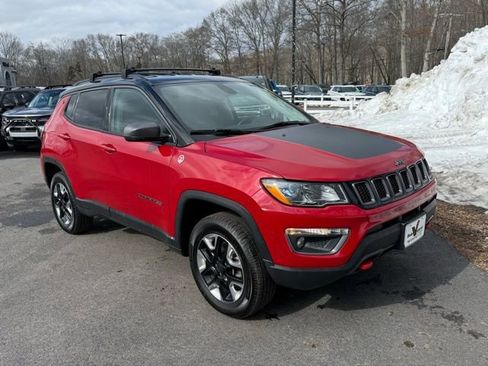 Used 2018 Jeep Compass Trailhawk w/ Cold Weather Group image 9