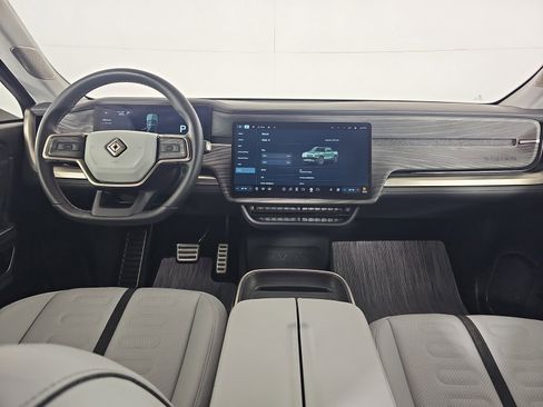 Used 2022 Rivian R1T Adventure image 25