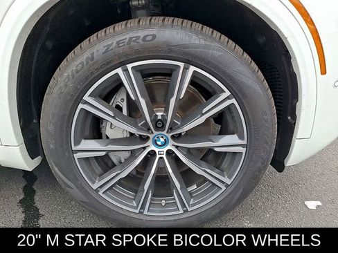 Used 2025 BMW X5 xDrive50e image 8