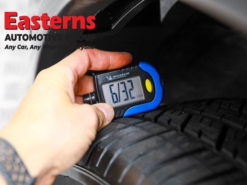 Used 2024 Nissan Rogue SV image 27